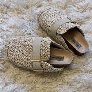 Steve Madden Women's Cream Knit Clogs